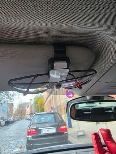 Customer photo review of Multifunktionaler Clip und Halter für Auto-Brillen