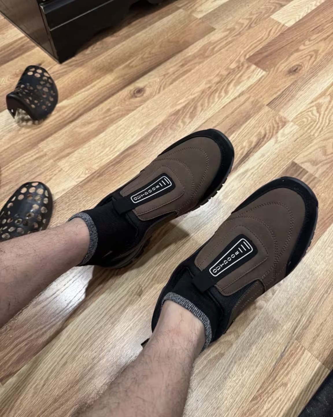 Customer photo review of Men's Pull Tab Slip-On Shoes