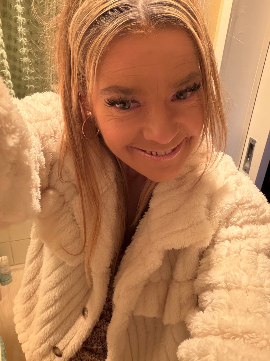 Customer photo review of Infinaluxe Pre-mapped Segment Lash Extensions – 3 x pairs