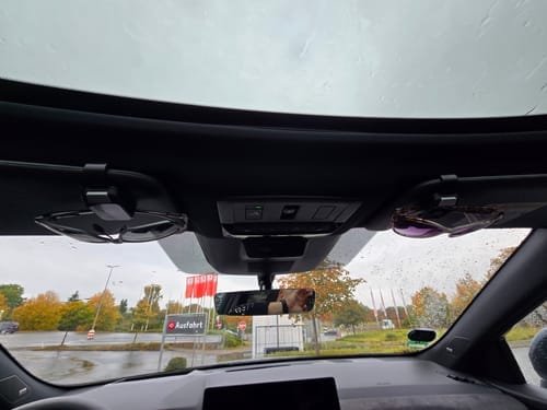Customer photo review of Multifunktionaler Clip und Halter für Auto-Brillen