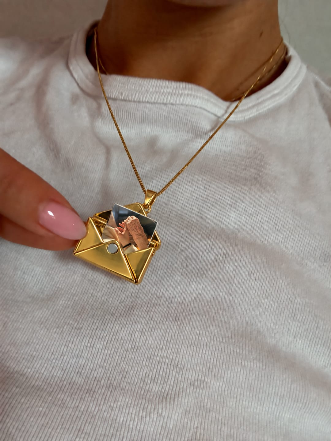 Customer photo review of Collar de carta con foto personalizada