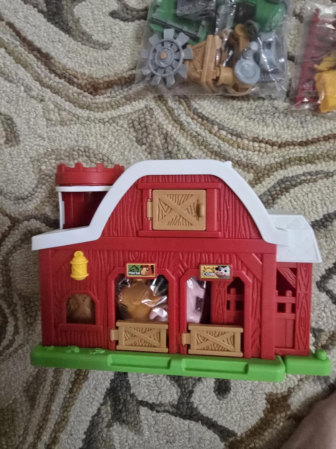 Customer photo review of Farm Barn Playset Toy