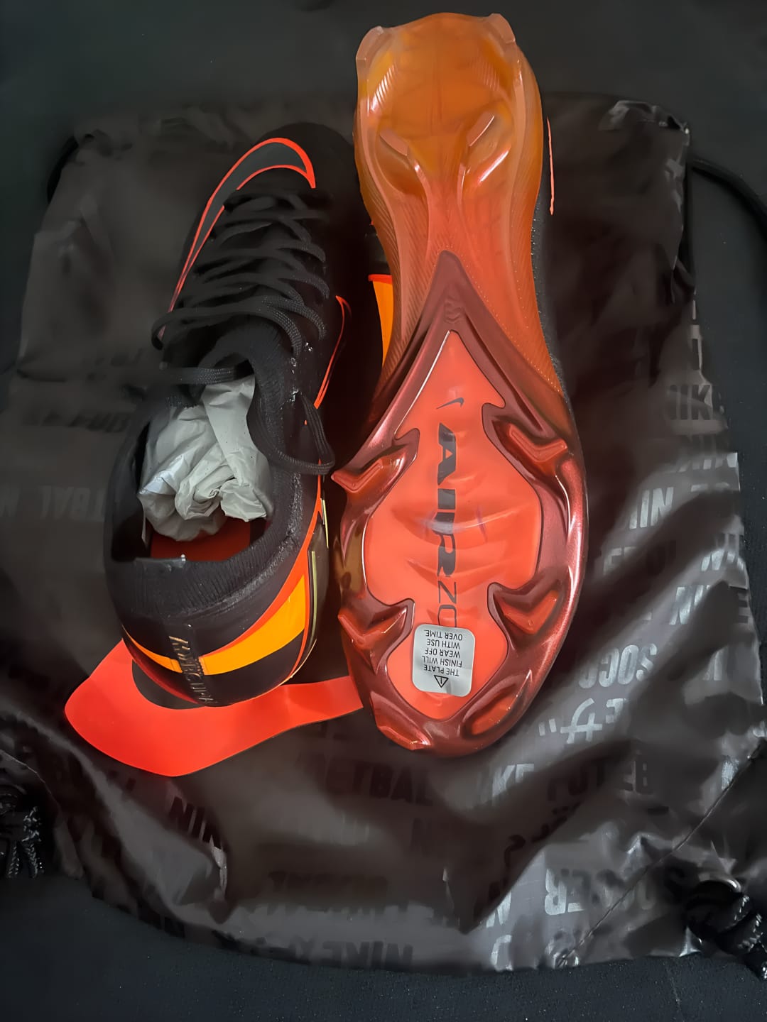 Customer photo review of Mercurial Vapor 16 Elite LV8 FG - Heat Up Pack