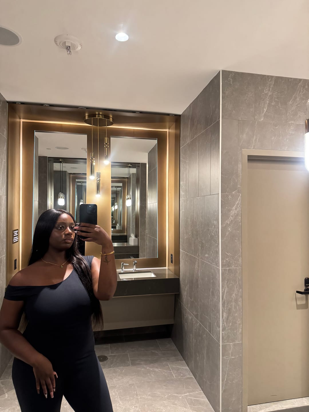 Customer photo review of ELLE TOP
