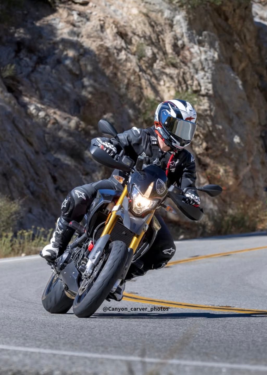 Customer photo review of Moto Hydro 12L Hydration Pack