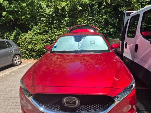 Customer photo review of Faltbare Auto-Sonnenblende mit Logo