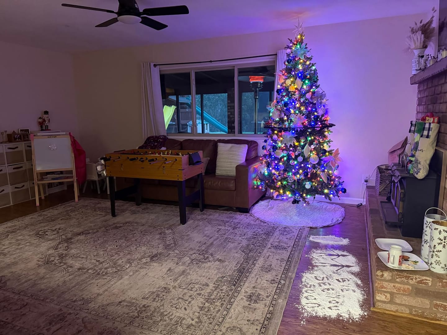 Customer photo review of Art Easel with 100+ Accessories