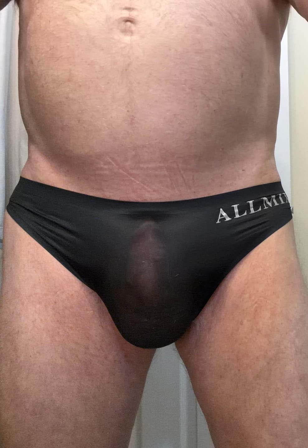 Customer photo review of Men's Breathable Silky Seamless Boxer Briefs
