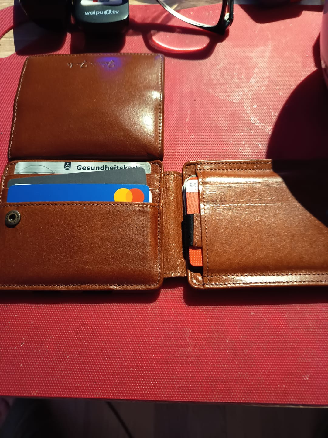 Customer photo review of Flap Boy XL AirTag-Edition - Magic Wallet with Coin Pocket