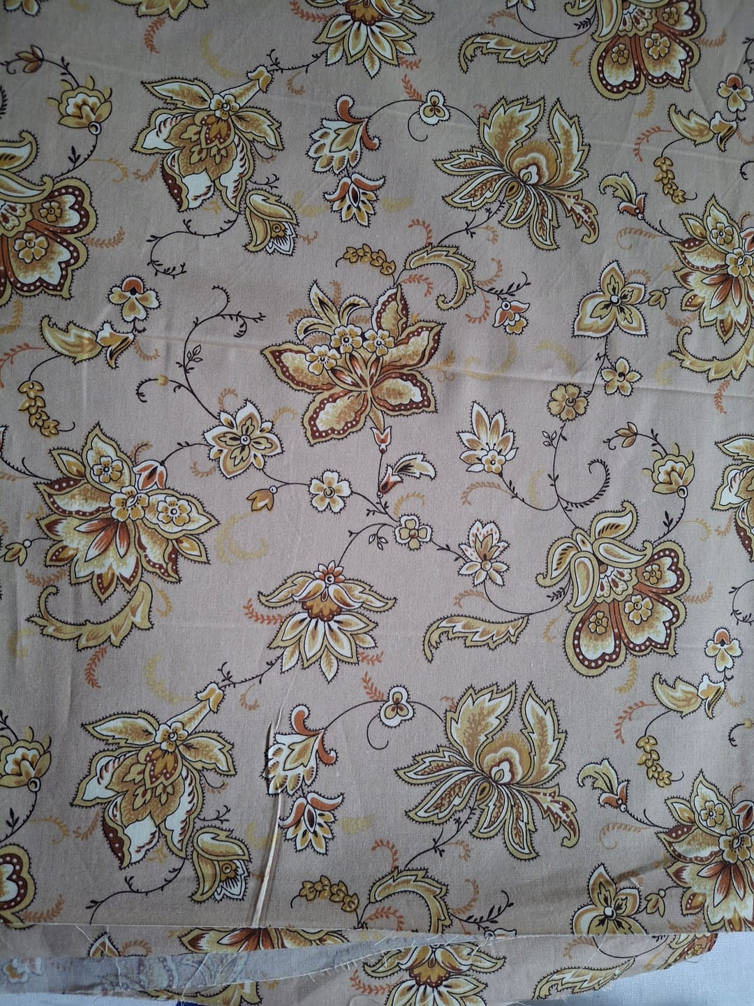 Customer photo review of Persian Garden Rose & Hubble Cotton Poplin Fabric