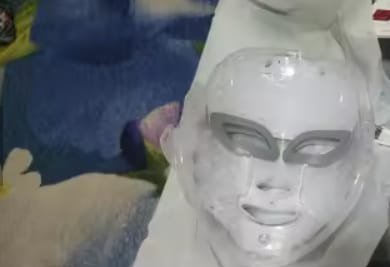 Customer photo review of Vöst — Máscara de luz LED facial