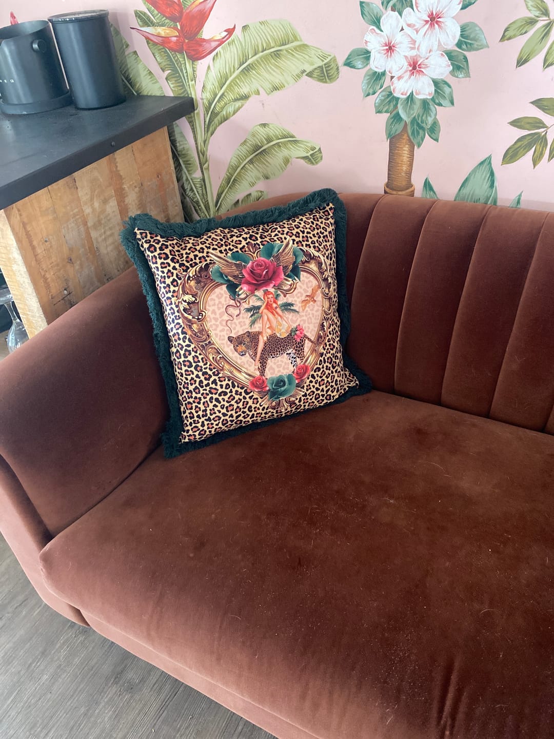 Customer photo review of Tiger Rose Cushion Queen K