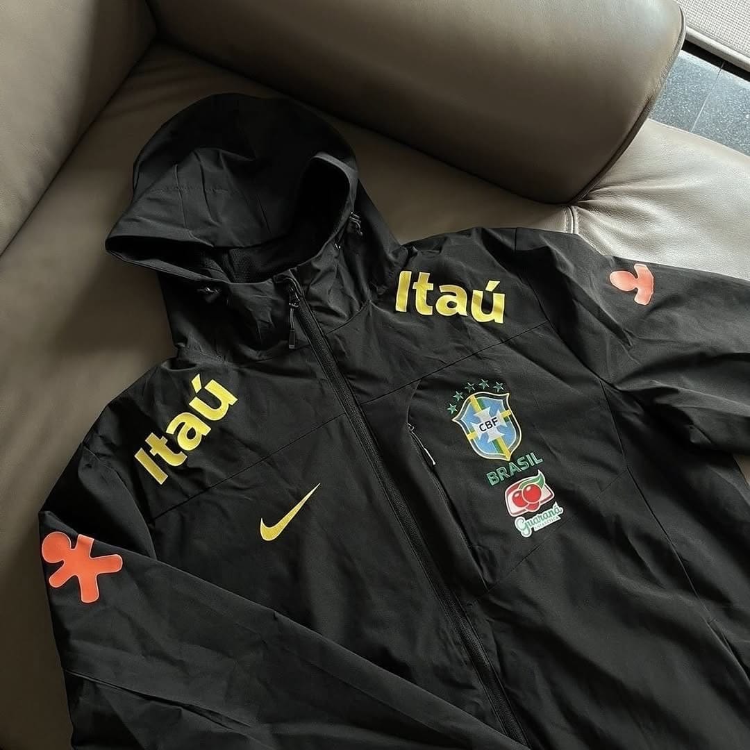 Customer photo review of Veste Imperméable du Brésil - Seleção Drip