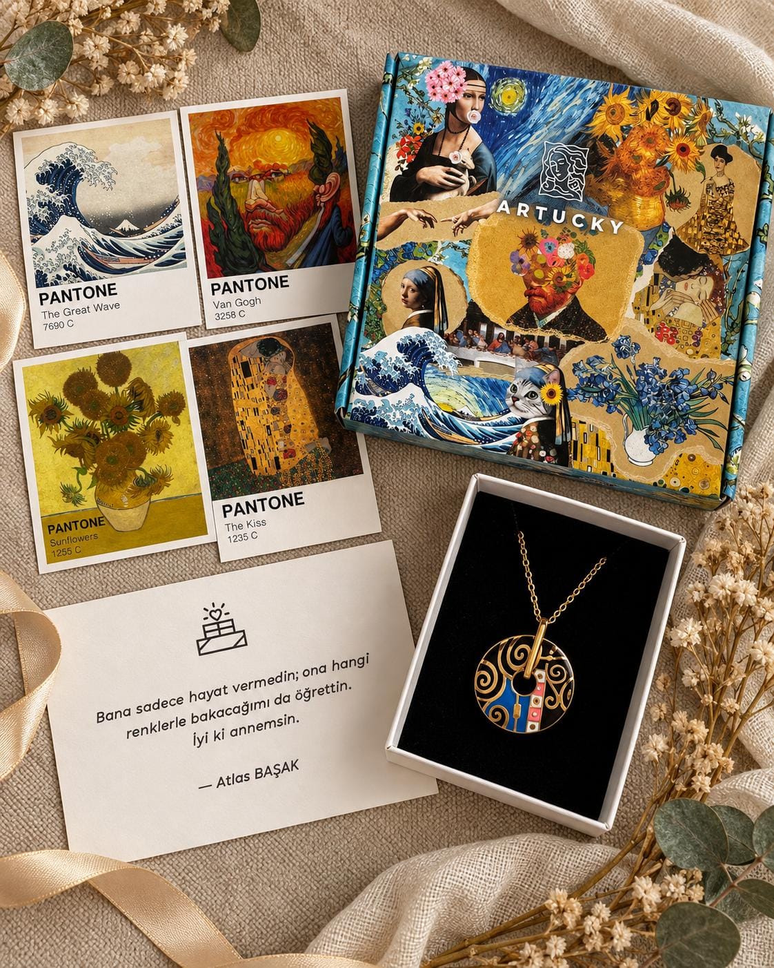 Customer photo review of Gustav Klimt Hayat Ağacı Kolye