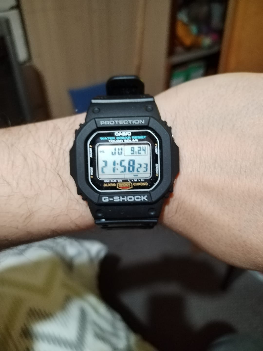 Customer photo review of Reloj Casio G-Shock Vintage G-5600UE-1 Tough Solar