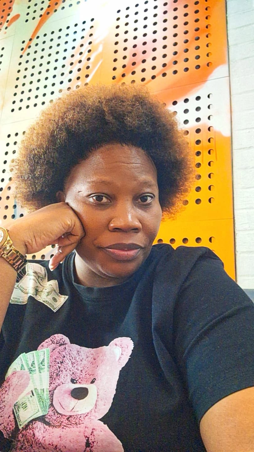Customer photo review of 10" Afro Kinky Bob Wig- 13x4 Lace Front