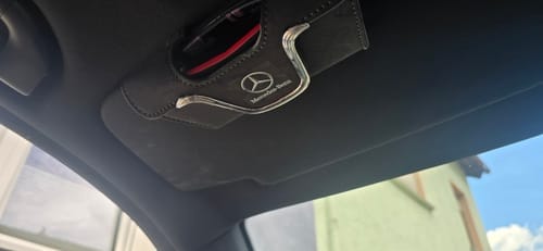 Customer photo review of Individueller magnetischer Brillenhalter