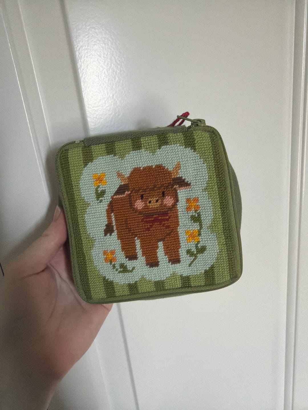 Customer photo review of HIGHLAND COW - Needlepoint Pouch Kit