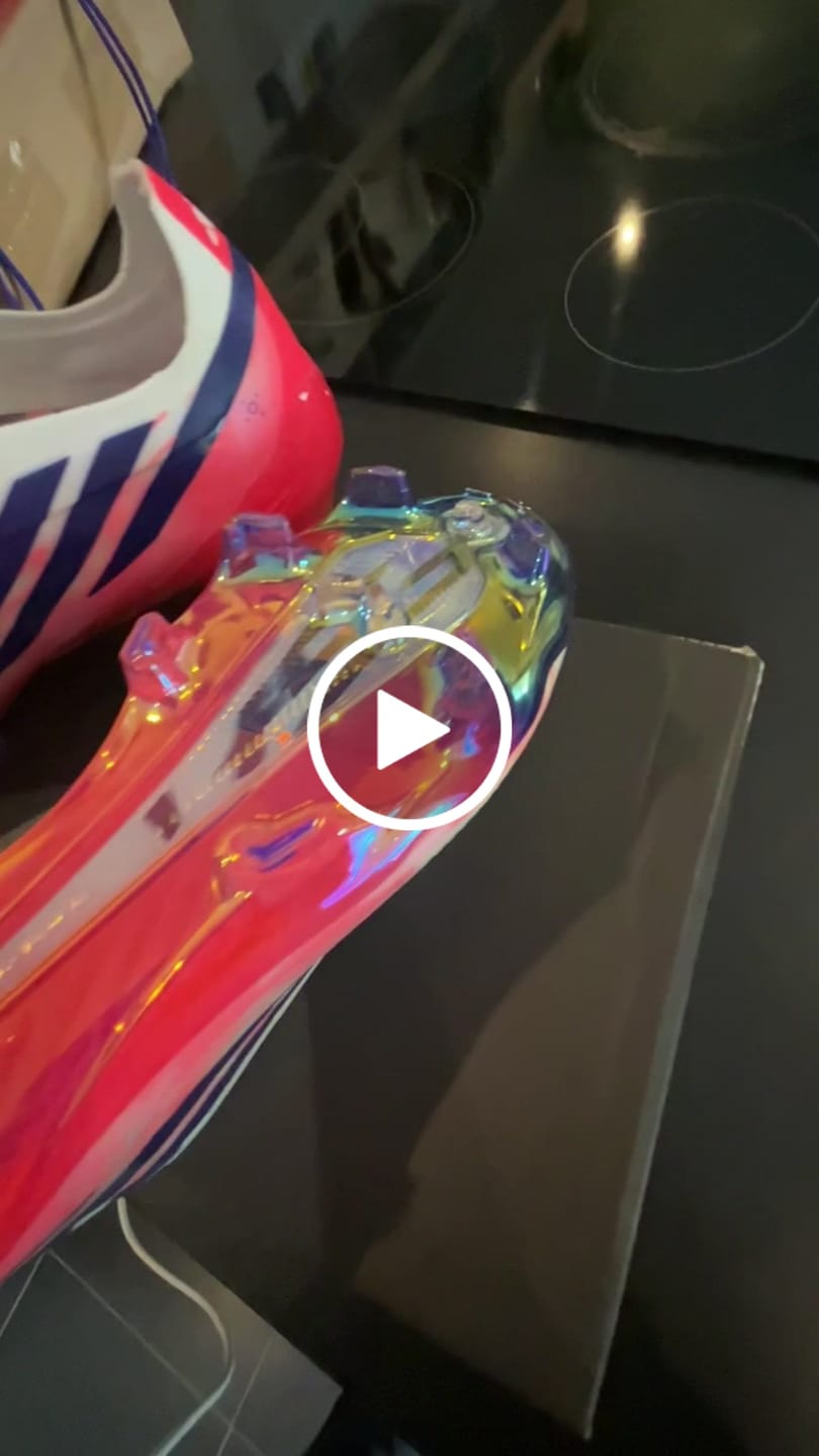 Customer video review of F50 Hyperfast Elite Laceless FG Control or Chaos - Blanc/Violet/Solar Turbo