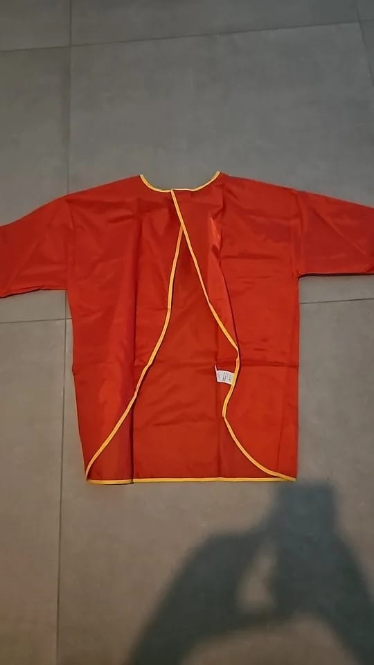 Customer photo review of Tablier de Peinture Enfant Uni