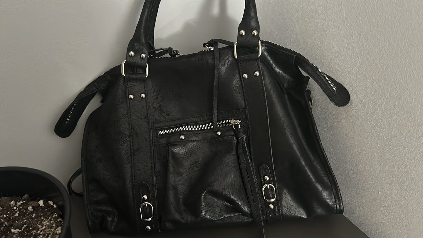 Customer photo review of It girl bag black silver