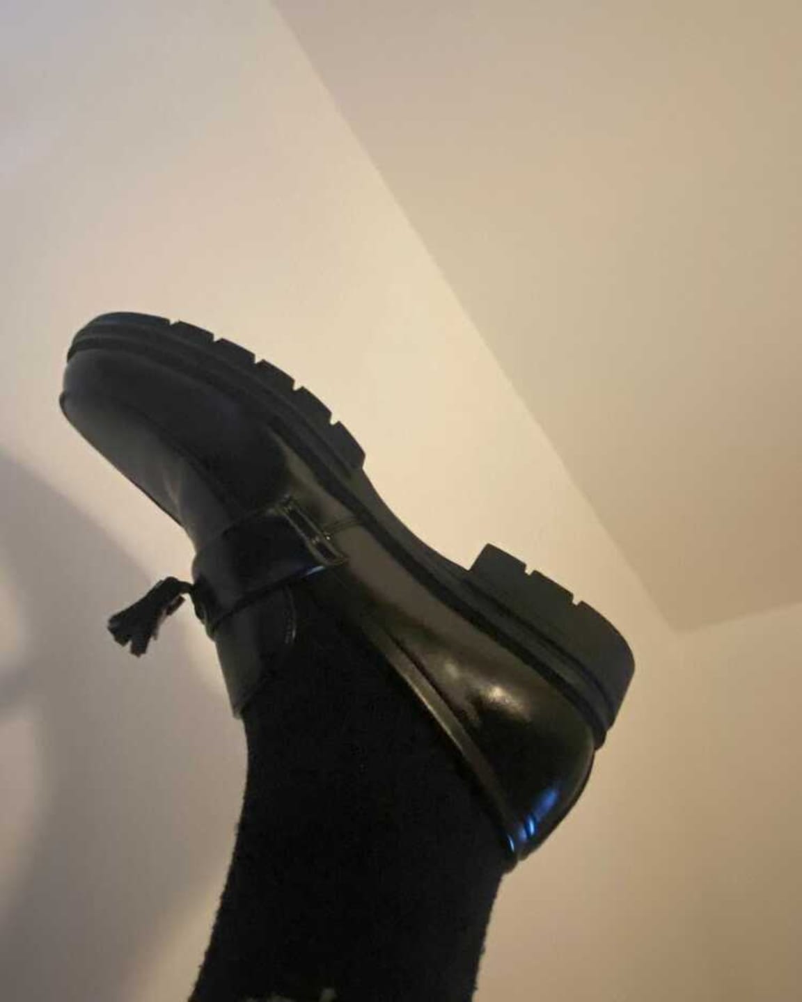 Customer photo review of Men's Loafers with Fringed Strap