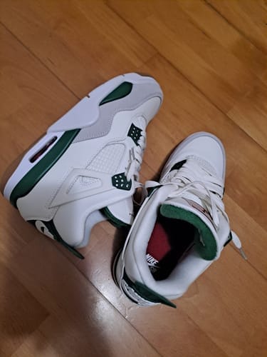 Customer photo review of Air Jordan 4 Pine Green