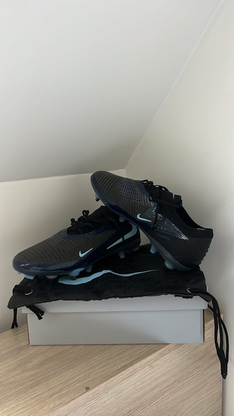 Customer photo review of Phantom 6 Elite Low Cut SG Shadow - Noir/Bleu