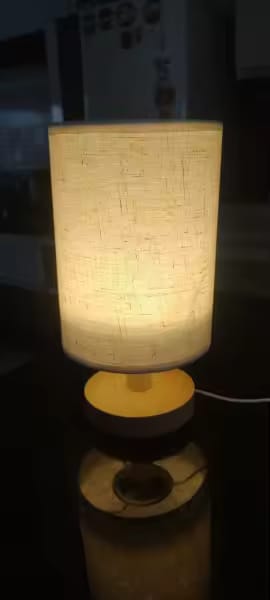 Customer photo review of Lampe de Table LED avec Pied en Bois et Abat-Jour en tissu