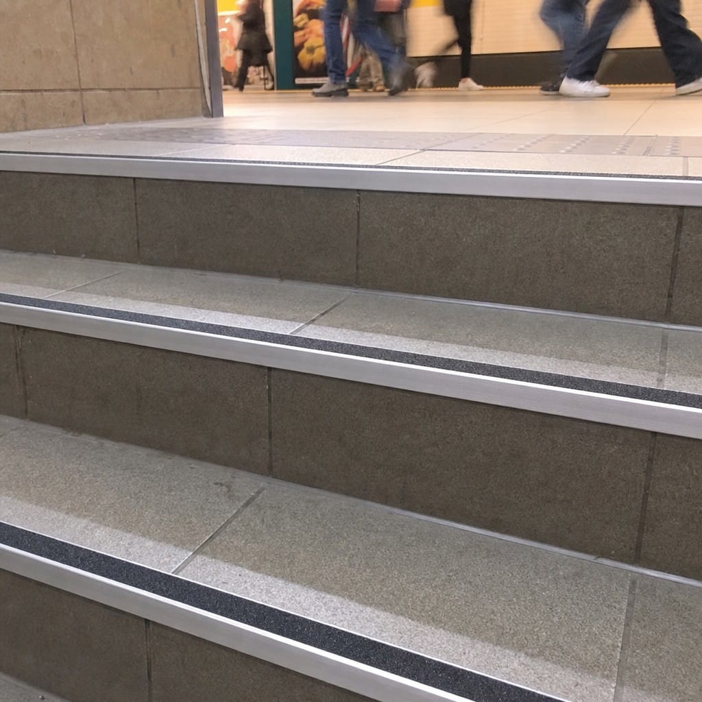 Customer photo review of Aluminium Tile-In Stair Nosing with Silicone Carbide Anti-Slip Insert, 26mm x 2.6m, for 10mm & 12.5mm Tiles