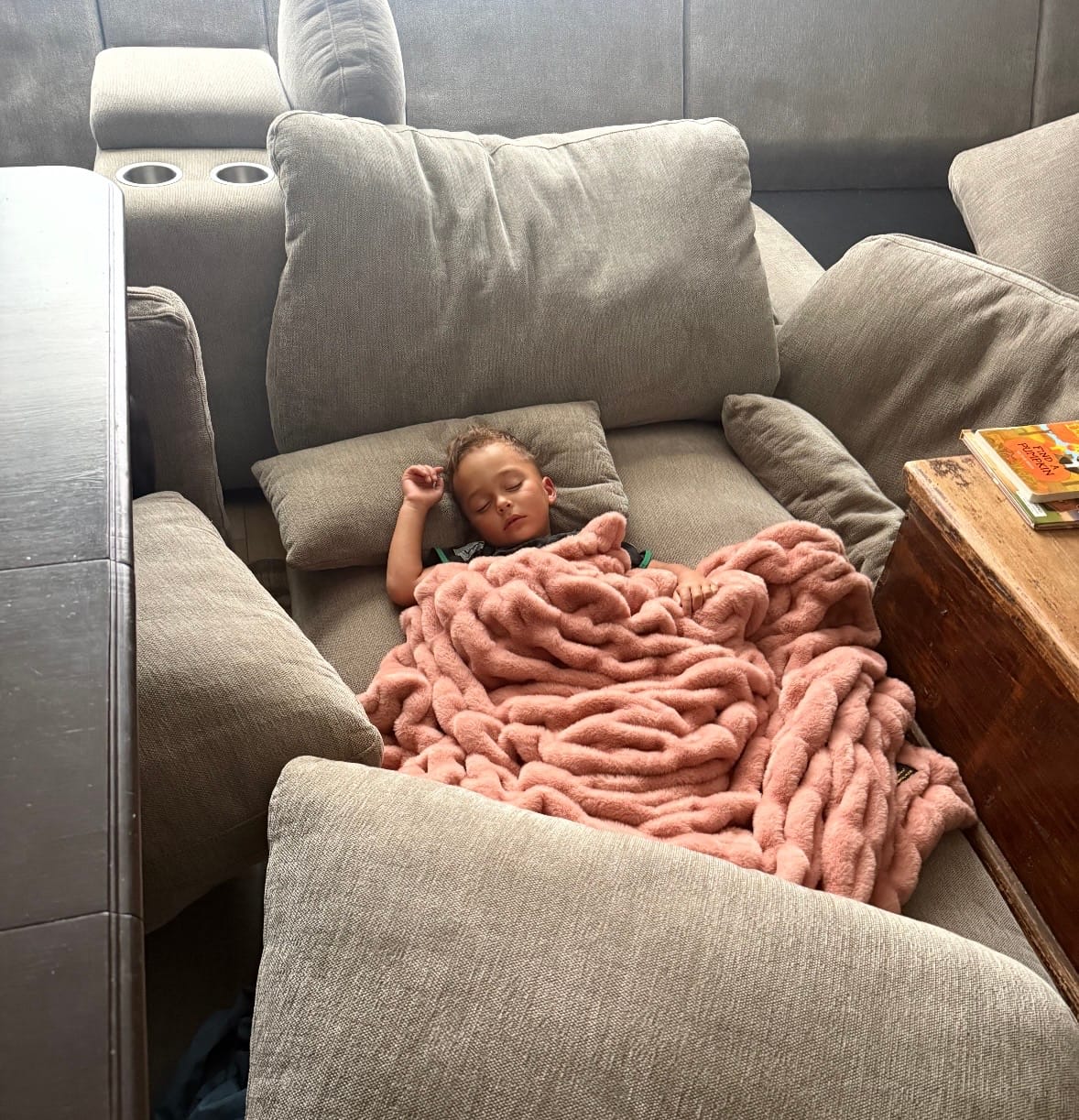 Customer photo review of Hugs Blossom Blanket