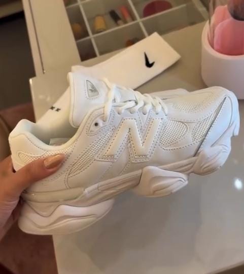 Customer photo review of 9060 "Triple White"
