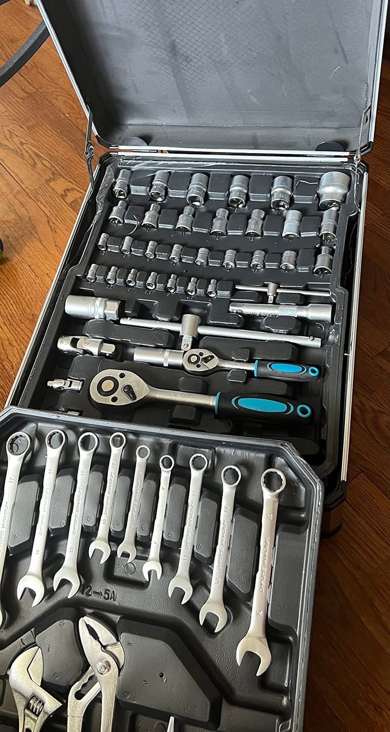 Customer photo review of PROMASTERTOOL™ 899-Piece Professional Tool Kit