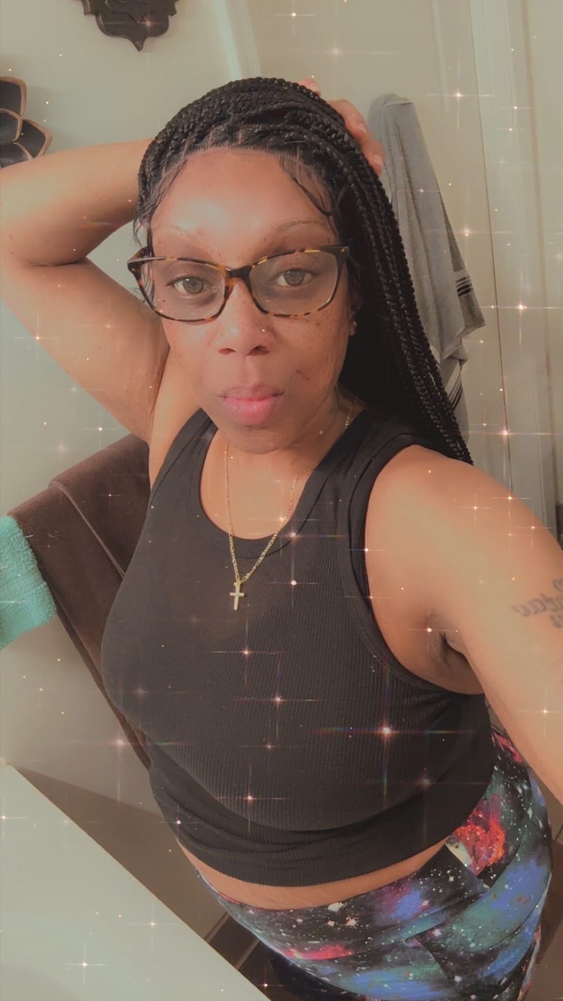 Customer photo review of Frontal knotless braided wig  22 inches