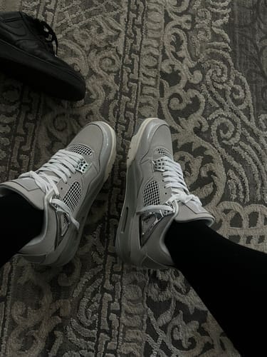 Customer photo review of Air Jordan 4 Frozen Moments