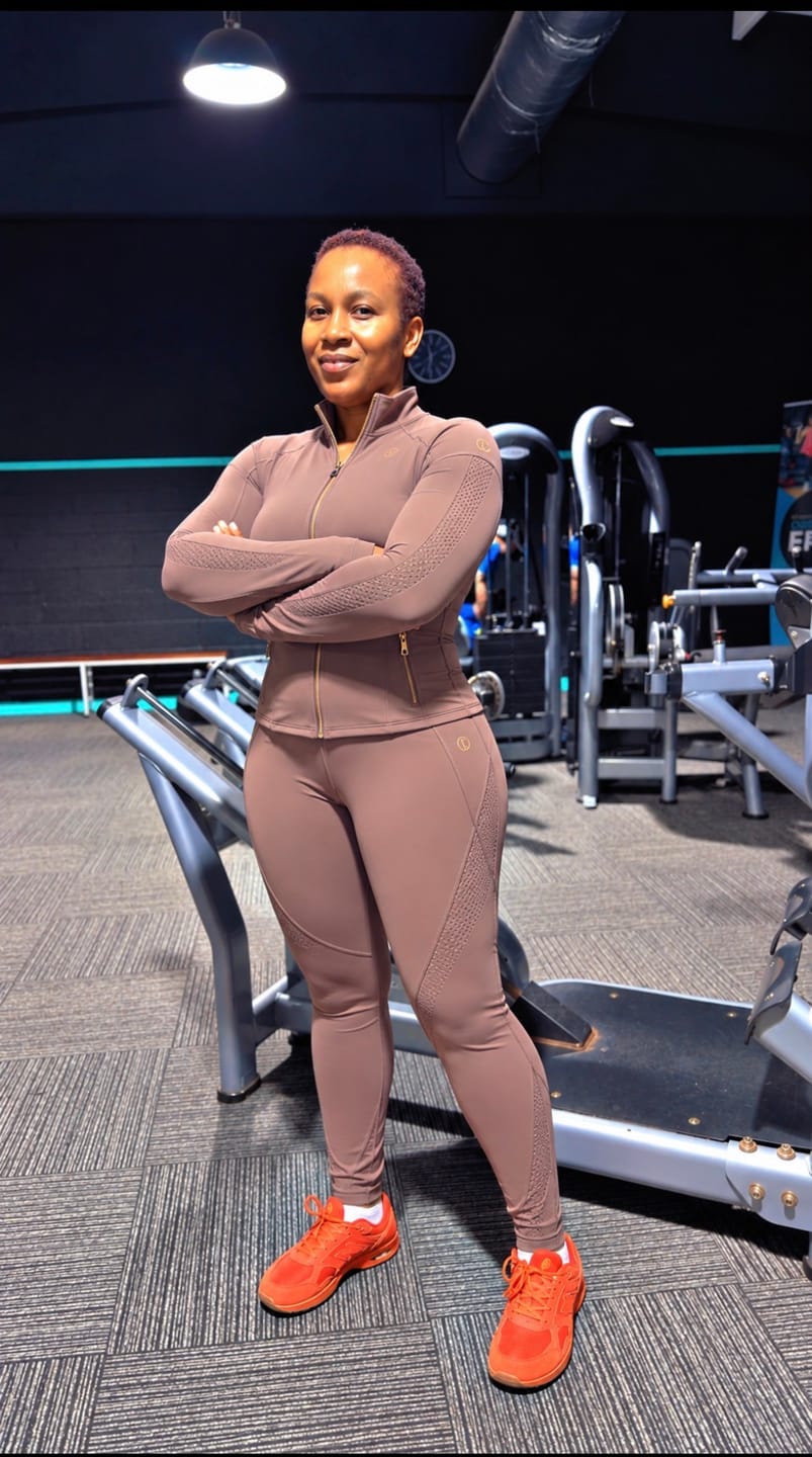 Customer photo review of Sienna - Wide Toe Sneakers