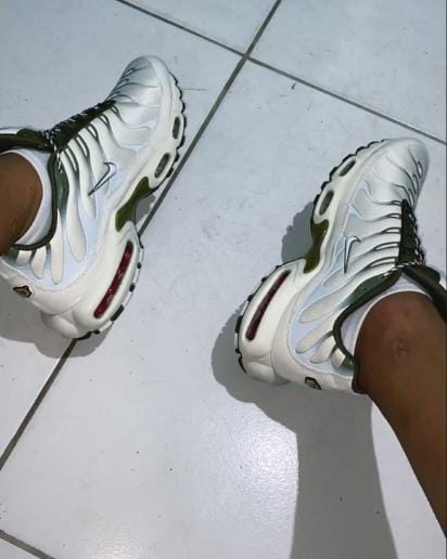 Customer photo review of Air Max TN Plus "Bone Olive"