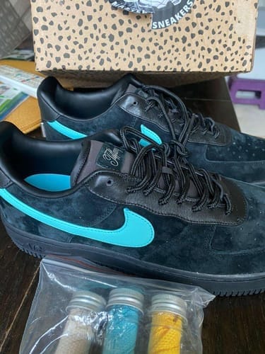 Customer photo review of Air Jordan 4 Military Black