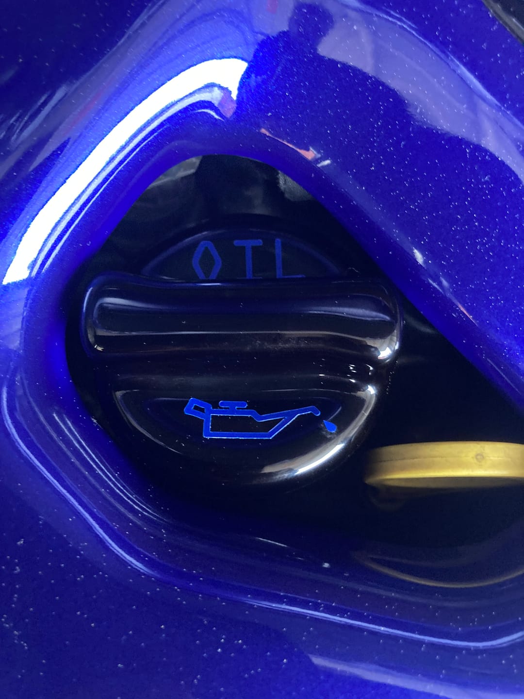 Customer photo review of Proform Large Petrol Engine Oil Cap Cover - Mk7/7.5 Fiesta (Plastic Finishes)