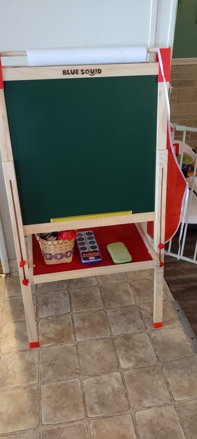 Customer photo review of Art Easel with 100+ Accessories