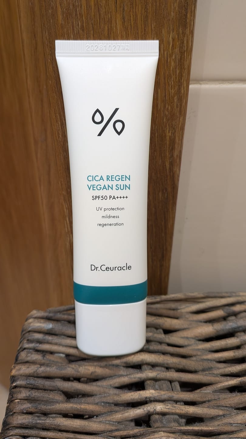 Customer photo review of Vegānisks saules aizsargkrēms ar Āzijas centellu Dr.Ceuracle Cica Regen Vegan Sun SPF 50+ PA++++