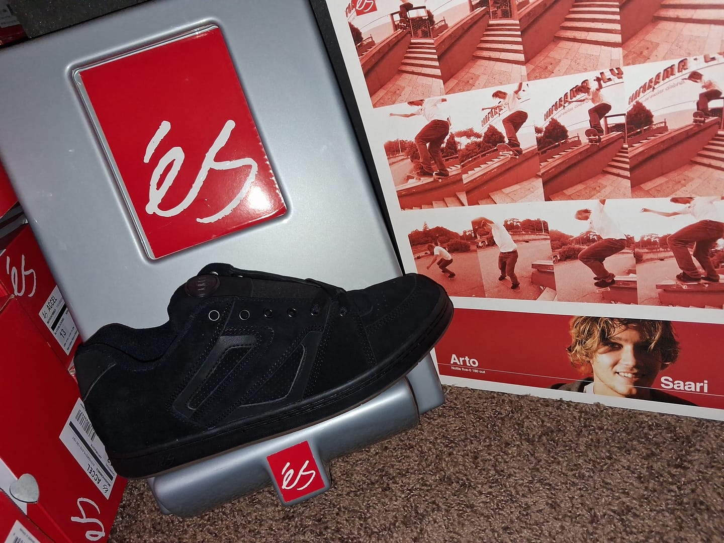 Customer photo review of ES ACCEL X ARTO  LIMITED BLACK CHARCOAL