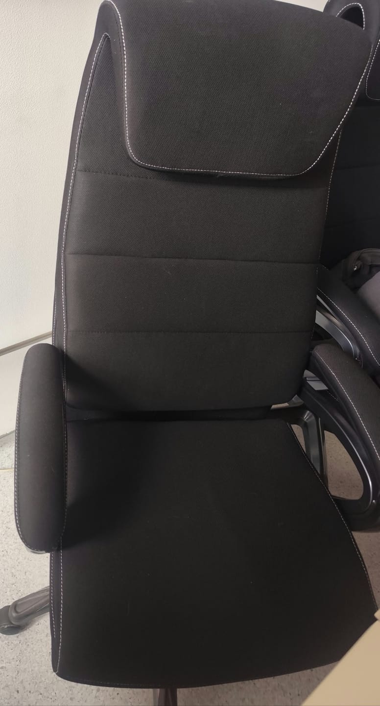 Customer photo review of Scaun birou SIDNEY, negru, stofa, 65x70x117/125 cm
