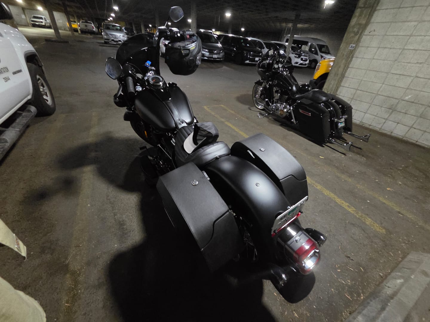 Customer photo review of 32L - Darkin Large Quick-Mount Leather Wrap Hard Saddlebags for Harley Softail Deadwood FLHD