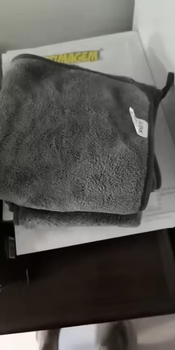 Customer photo review of OneDry™ XL One-Pass Drying Towel — Ultra-Plush Microfiber