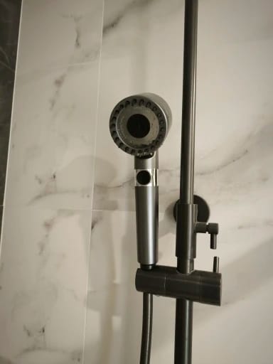 Customer photo review of Doccino Filtrante ZEROTRACCE: Meno Tracce e Più Pulizia nella Tua Doccia