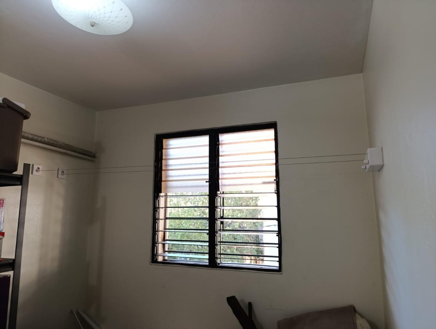 Customer photo review of DryLine™ Retractable Clothesline — 4 m Drying Line, Zero Space