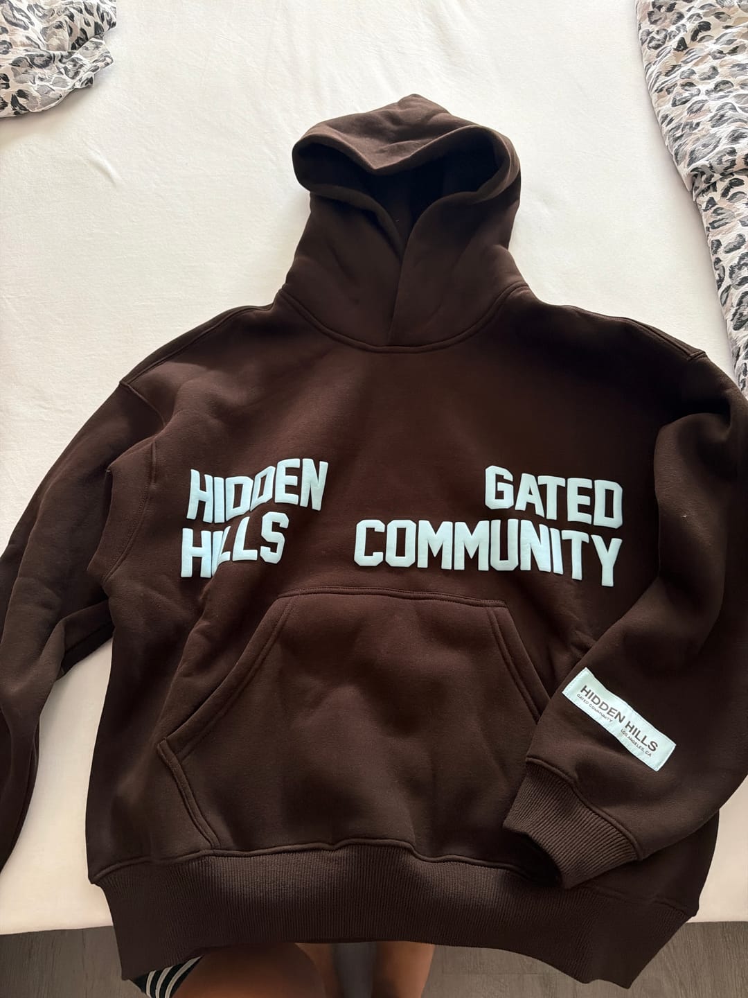 Customer photo review of GATED COMMUNITY HOODIE DARK BROWN/LIGHT BLUE