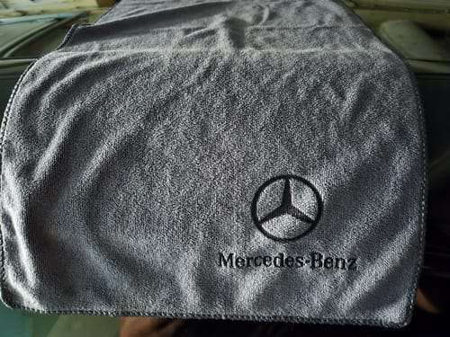 Customer photo review of Personalisierte Mikrofaser-Tücher: Schnelle Entfernung von Flecken im Auto