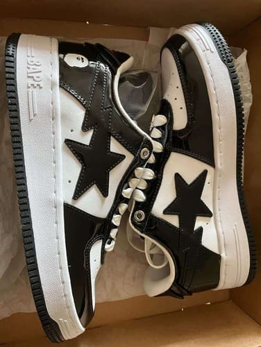 Customer photo review of Air Jordan 4 Military Black